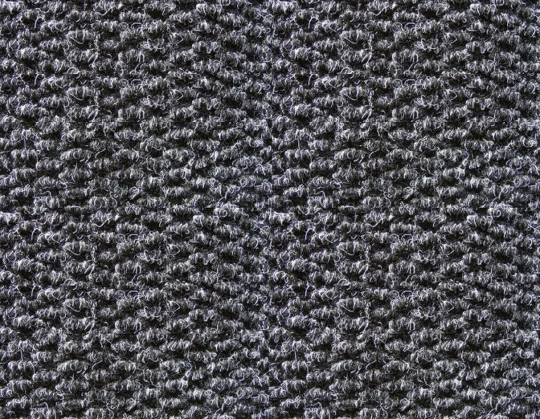 Moquette aiguilletée dans un open space